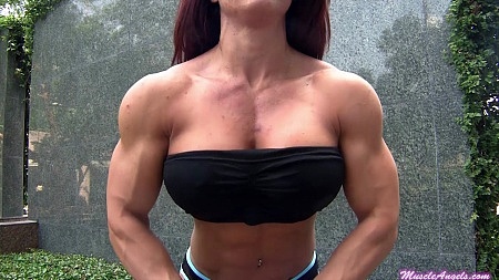 Brooke Walker Sexy Muscles. 